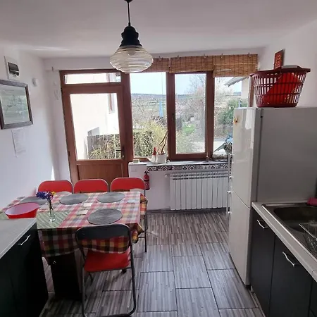 Деревянный коттедж Calla Retreat *