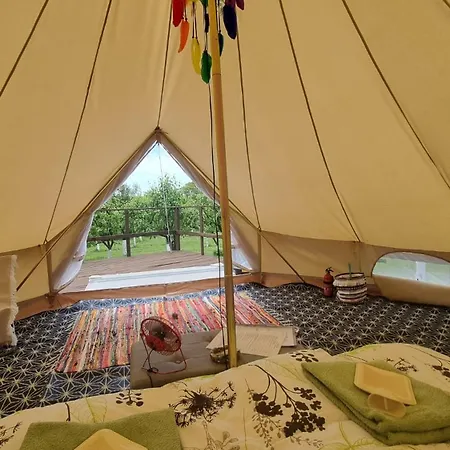 Calla Retreat Деревянный коттедж Vezenkovo